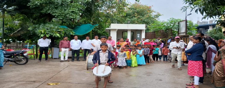 महर्षी कर्वे आश्रमशाळेत प्रवेशोत्सव मोठ्या उत्साहात संपन्न..